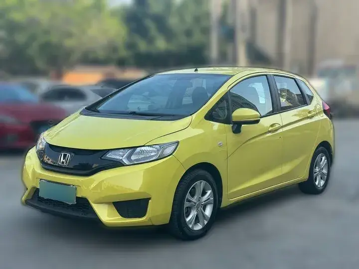 2014 Honda Fit 1.5L 131HP L4 CVT