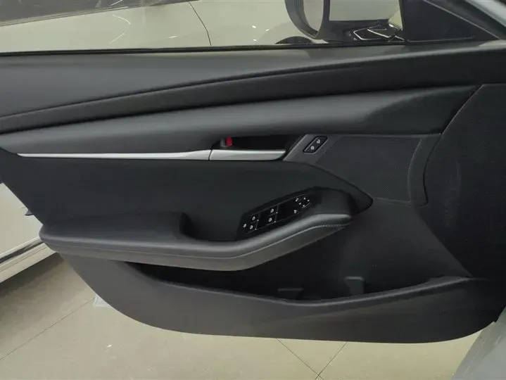 2020 Mazda 3 Axela 1.5L 117HP L4 6AT,autocango,china used car exporter,china ev exporter,chinese used car exporter,chinese used ev exporter