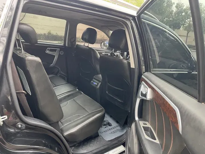 2016 Geely HaoQing SUV 2.4L 162HP L4 5MT,autocango,china used car exporter,china ev exporter,chinese used car exporter,chinese used ev exporter