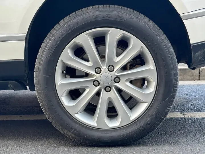 2020 Mansory Range Rover 3.0T 400HP L6 8AT,autocango,china used car exporter,china ev exporter,chinese used car exporter,chinese used ev exporter