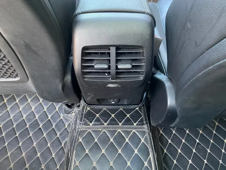 2020 Ford Focus Active 1.5T 174HP L3 8AT,autocango,china used car exporter,china ev exporter,chinese used car exporter,chinese used ev exporter