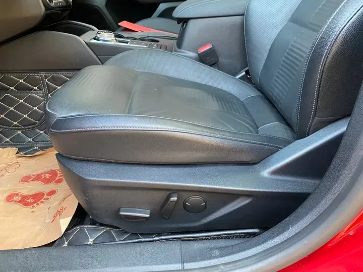 2020 Ford Focus Active 1.5T 174HP L3 8AT,autocango,china used car exporter,china ev exporter,chinese used car exporter,chinese used ev exporter