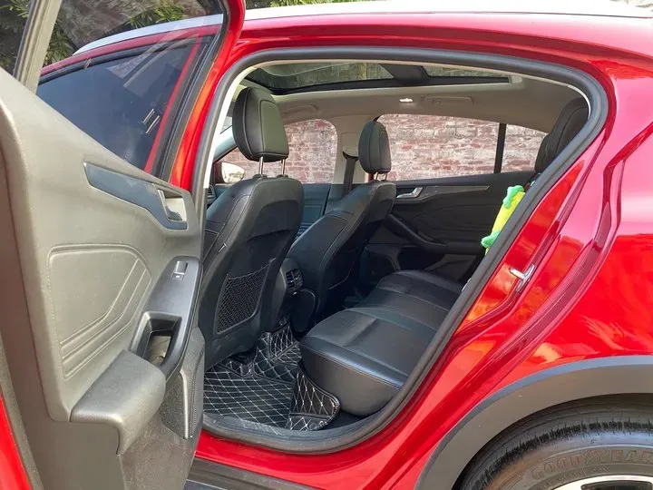 2020 Ford Focus Active 1.5T 174HP L3 8AT,autocango,china used car exporter,china ev exporter,chinese used car exporter,chinese used ev exporter