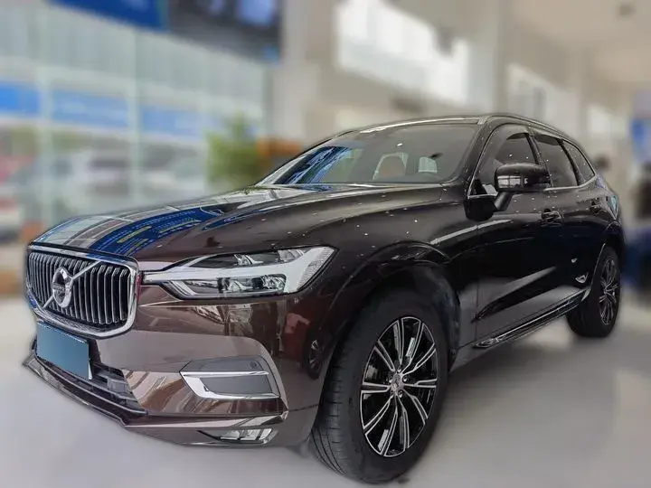 2018 Volvo XC60 2.0T 254HP L4 8AT