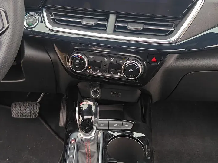 2022 Chevrolet Seeker 1.5T 184HP L4 CVT,autocango,china used car exporter,china ev exporter,chinese used car exporter,chinese used ev exporter