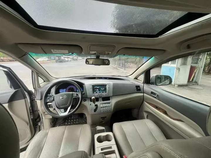 2013 BYD M6 2.4L 160HP L4 4AT,autocango,china used car exporter,china ev exporter,chinese used car exporter,chinese used ev exporter