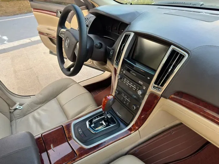 2010 Cadillac SLS 3.0L 272HP V6 6AT,autocango,china used car exporter,china ev exporter,chinese used car exporter,chinese used ev exporter