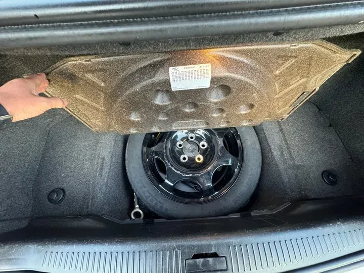 2010 Cadillac SLS 3.0L 272HP V6 6AT,autocango,china used car exporter,china ev exporter,chinese used car exporter,chinese used ev exporter