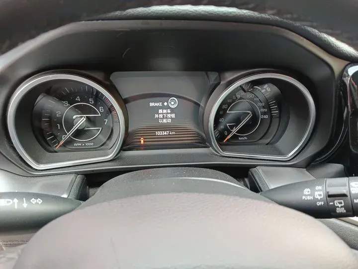 2018 Jeep Commander 2.0T 234HP L4 9AT,autocango,china used car exporter,china ev exporter,chinese used car exporter,chinese used ev exporter