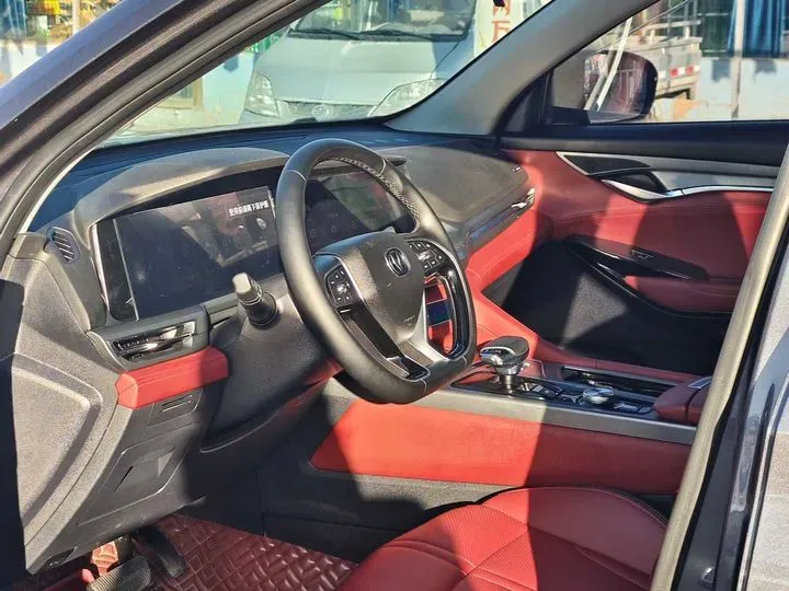 2022 ChangAn CS75 Plus 1.5T 178HP L4 6AT,autocango,china used car exporter,china ev exporter,chinese used car exporter,chinese used ev exporter