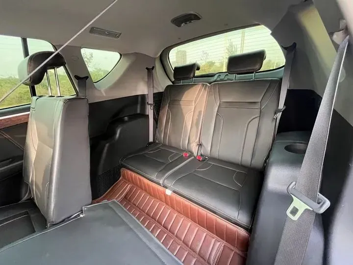 2014 Geely HaoQing SUV 2.4L 162HP L4 6AT,autocango,china used car exporter,china ev exporter,chinese used car exporter,chinese used ev exporter