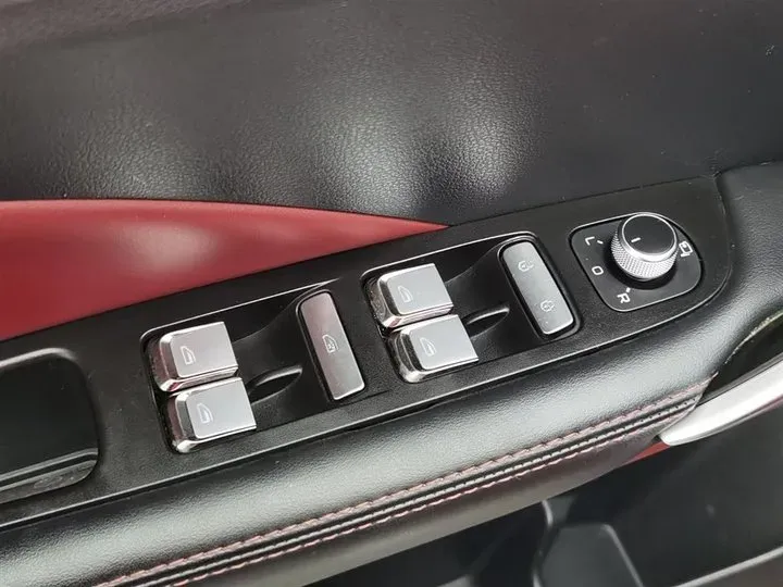 2019 Geely Coolray 1.5T 177HP L3 7DCT,autocango,china used car exporter,china ev exporter,chinese used car exporter,chinese used ev exporter