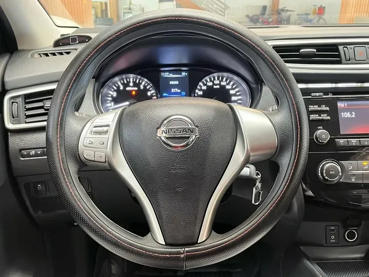 2016 Nissan Qashqai 2.0L 150HP L4 CVT,autocango,china used car exporter,china ev exporter,chinese used car exporter,chinese used ev exporter