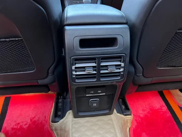 2018 Jeep Commander 2.0T 265HP L4 9AT,autocango,china used car exporter,china ev exporter,chinese used car exporter,chinese used ev exporter