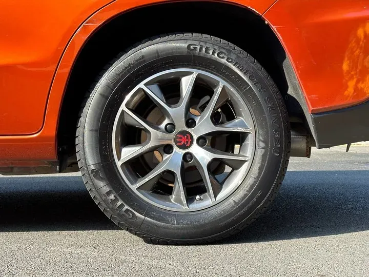 2016 BYD Song 1.5T 154HP L4 6MT,autocango,china used car exporter,china ev exporter,chinese used car exporter,chinese used ev exporter