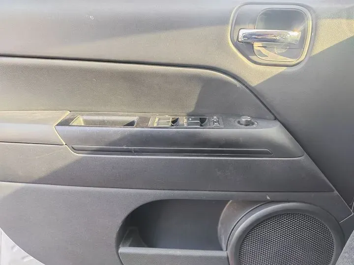 2015 Jeep Patriot 2.0L 156HP L4 6AT,autocango,china used car exporter,china ev exporter,chinese used car exporter,chinese used ev exporter