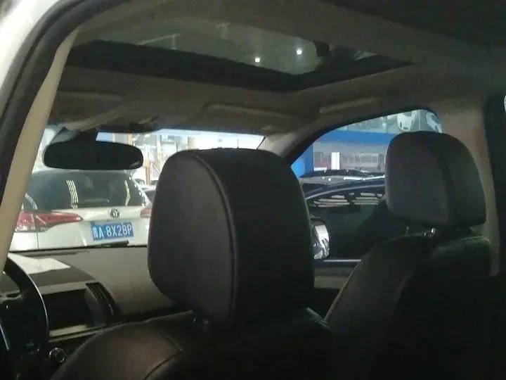 2013 Land Rover Freelander 2 2.2T 190HP L4 6AT,autocango,china used car exporter,china ev exporter,chinese used car exporter,chinese used ev exporter