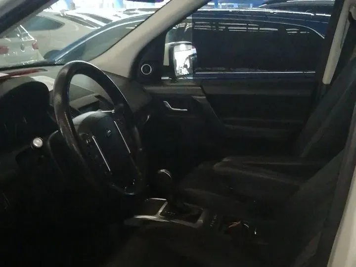 2013 Land Rover Freelander 2 2.2T 190HP L4 6AT,autocango,china used car exporter,china ev exporter,chinese used car exporter,chinese used ev exporter