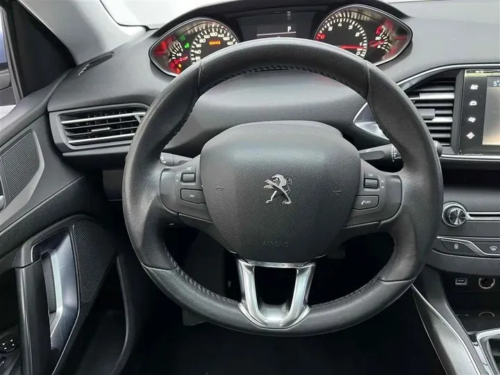 2015 Peugeot 308S 1.6T 167HP L4 6AT,autocango,china used car exporter,china ev exporter,chinese used car exporter,chinese used ev exporter