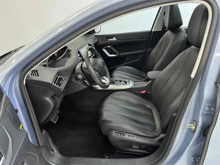 2015 Peugeot 308S 1.6T 167HP L4 6AT,autocango,china used car exporter,china ev exporter,chinese used car exporter,chinese used ev exporter