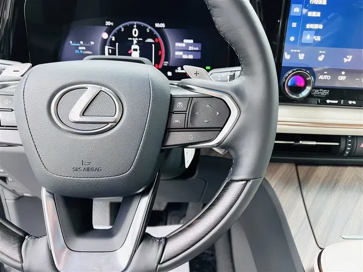 2023 Lexus LM 2.5L 190HP L4 E-CVT Hybrid,autocango,china used car exporter,china ev exporter,chinese used car exporter,chinese used ev exporter