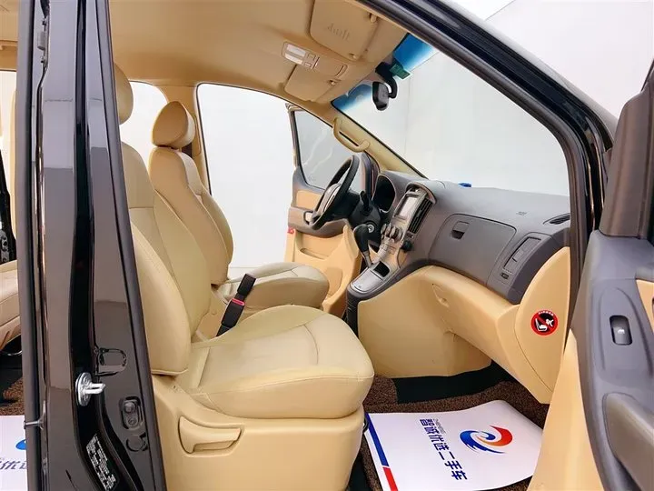 2011 Hyundai H-1 Wagon 2.4L 173HP L4 4AT,autocango,china used car exporter,china ev exporter,chinese used car exporter,chinese used ev exporter