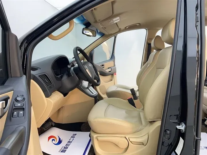 2011 Hyundai H-1 Wagon 2.4L 173HP L4 4AT,autocango,china used car exporter,china ev exporter,chinese used car exporter,chinese used ev exporter