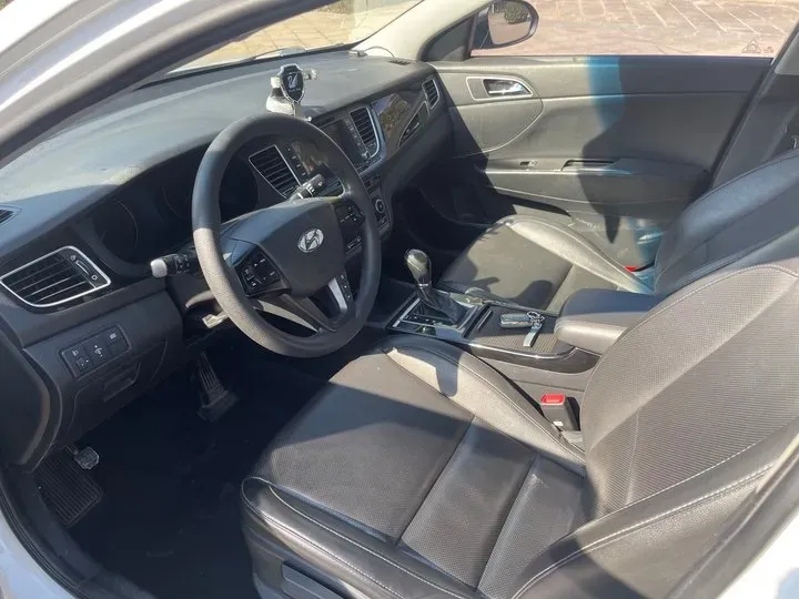 2014 Hyundai Mistra 1.8L 143HP L4 6AT,autocango,china used car exporter,china ev exporter,chinese used car exporter,chinese used ev exporter