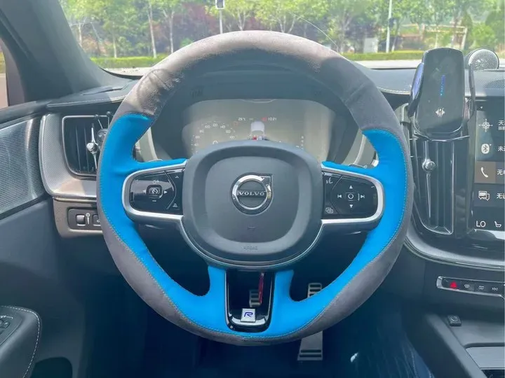 2019 Volvo XC60 2.0T 320HP L4 8AT PHEV 10.1KWH,autocango,china used car exporter,china ev exporter,chinese used car exporter,chinese used ev exporter