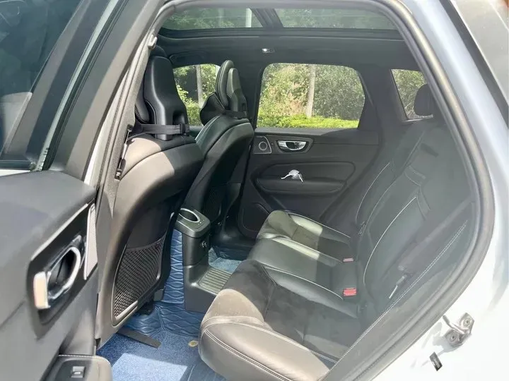 2019 Volvo XC60 2.0T 320HP L4 8AT PHEV 10.1KWH,autocango,china used car exporter,china ev exporter,chinese used car exporter,chinese used ev exporter