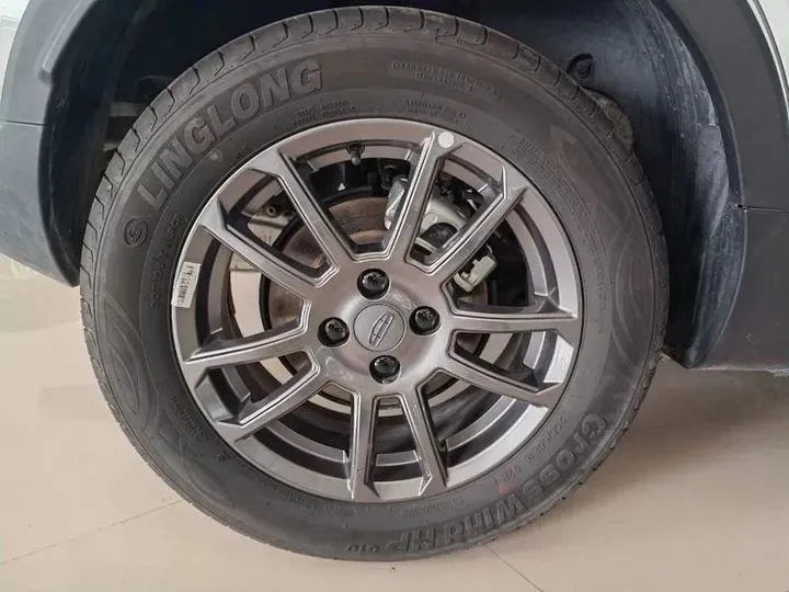 2021 Geely Vision X3 1.5L 109HP L4 CVT,autocango,china used car exporter,china ev exporter,chinese used car exporter,chinese used ev exporter