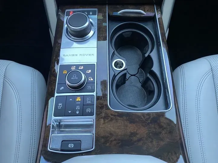 2020 Mansory Range Rover 3.0T 400HP L6 8AT,autocango,china used car exporter,china ev exporter,chinese used car exporter,chinese used ev exporter