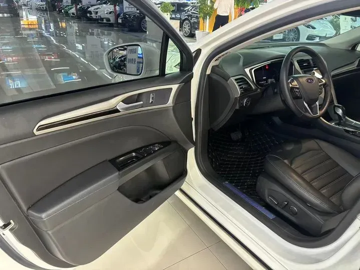 2013 Ford Mondeo 2.0T 203HP L4 6AT,autocango,china used car exporter,china ev exporter,chinese used car exporter,chinese used ev exporter