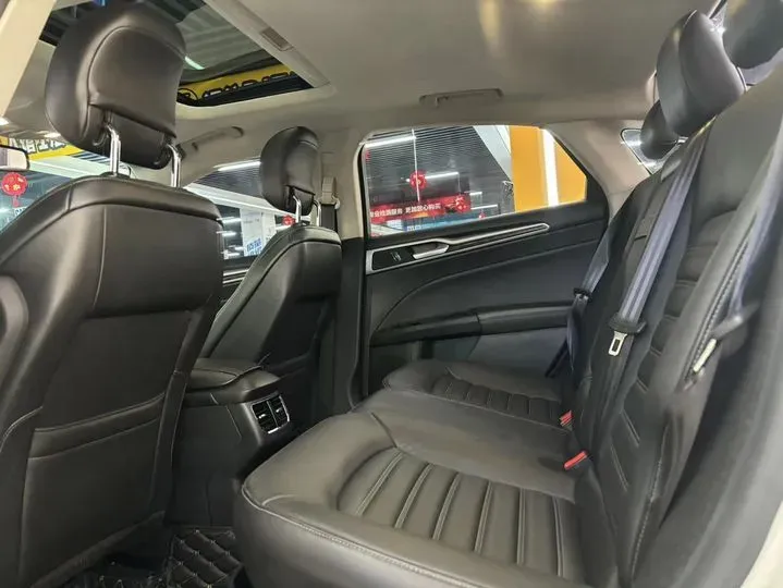 2013 Ford Mondeo 2.0T 203HP L4 6AT,autocango,china used car exporter,china ev exporter,chinese used car exporter,chinese used ev exporter