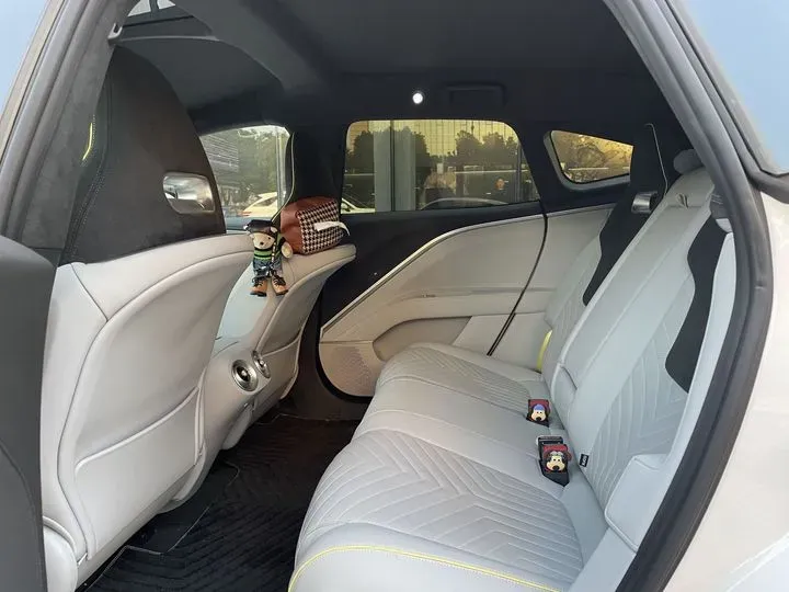 2023 Avatr 11 BEV 90.38KWH,autocango,china used car exporter,china ev exporter,chinese used car exporter,chinese used ev exporter