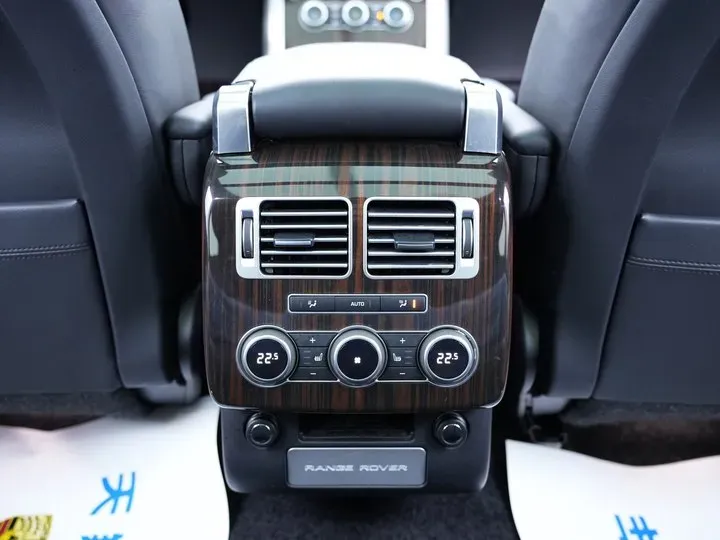 2020 Mansory Range Rover 3.0T 400HP L6 8AT,autocango,china used car exporter,china ev exporter,chinese used car exporter,chinese used ev exporter