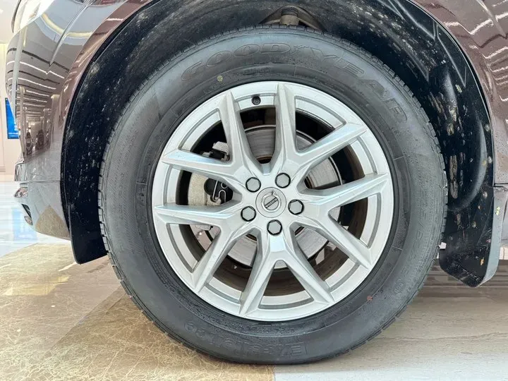 2019 Volvo XC60 2.0T 254HP L4 8AT,autocango,china used car exporter,china ev exporter,chinese used car exporter,chinese used ev exporter