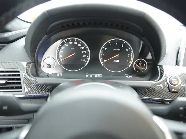 2013 BMW M6 4.4T 560HP V8 7DCT,autocango,china used car exporter,china ev exporter,chinese used car exporter,chinese used ev exporter