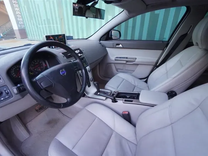 2011 Volvo S40 2.0L 141HP L4 6DCT,autocango,china used car exporter,china ev exporter,chinese used car exporter,chinese used ev exporter