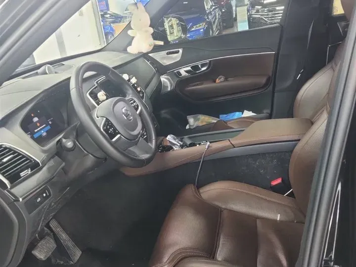 2023 Volvo XC90 2.0T 310HP L4 8AT PHEV 18.831KWH,autocango,china used car exporter,china ev exporter,chinese used car exporter,chinese used ev exporter