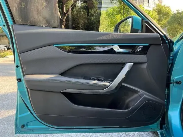 2021 DongFeng Aeolus YiXuan 1.5T 150HP L4 6DCT,autocango,china used car exporter,china ev exporter,chinese used car exporter,chinese used ev exporter