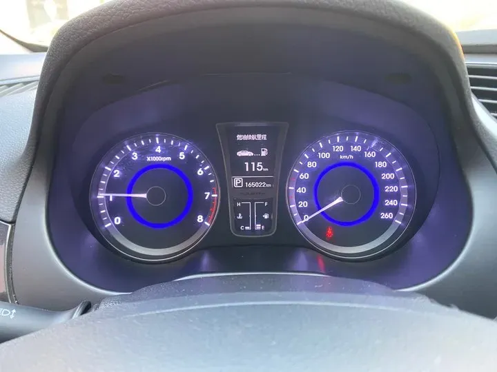 2011 Hyundai Azera 2.4L 180HP L4 6AT,autocango,china used car exporter,china ev exporter,chinese used car exporter,chinese used ev exporter