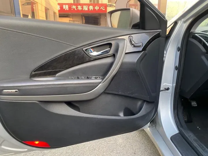 2011 Hyundai Azera 2.4L 180HP L4 6AT,autocango,china used car exporter,china ev exporter,chinese used car exporter,chinese used ev exporter