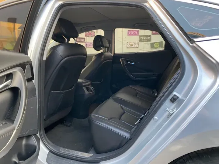 2011 Hyundai Azera 2.4L 180HP L4 6AT,autocango,china used car exporter,china ev exporter,chinese used car exporter,chinese used ev exporter