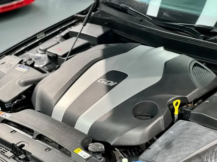 2012 Hyundai Rohens 3.0L 272HP V6 8AT,autocango,china used car exporter,china ev exporter,chinese used car exporter,chinese used ev exporter