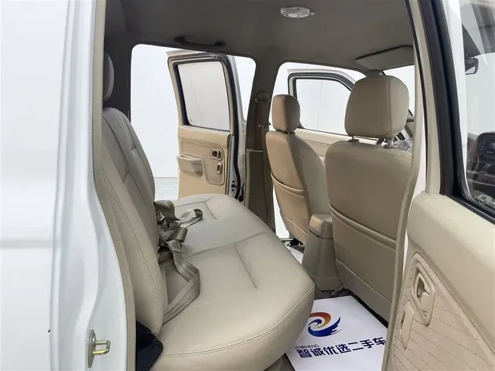 2013 Nissan D22 2.4L 150HP L4 5MT,autocango,china used car exporter,china ev exporter,chinese used car exporter,chinese used ev exporter