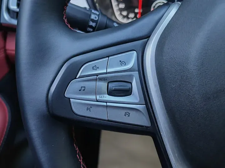 2023 ChangAn CS85 Coupe 1.5T 188HP L4 7DCT,autocango,china used car exporter,china ev exporter,chinese used car exporter,chinese used ev exporter