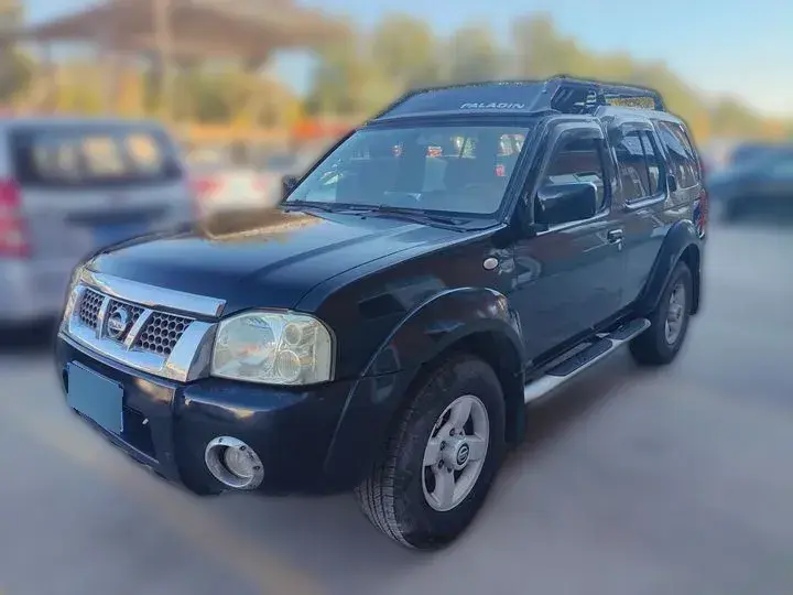 2008 Nissan Paladin 2.4L 150HP L4 5MT