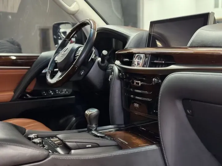 2009 Lexus LX 5.7L 367HP V8 6AT,autocango,china used car exporter,china ev exporter,chinese used car exporter,chinese used ev exporter