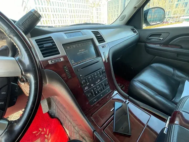 2008 Cadillac ESCALADE 6.2L 409HP V8 6AT,autocango,china used car exporter,china ev exporter,chinese used car exporter,chinese used ev exporter